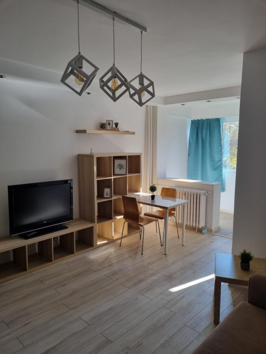 Garsoniera Titan Bucuresti — fotografie 2