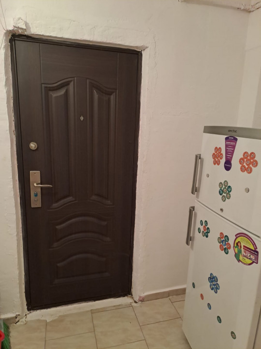 Garsoniera de inchiriat Baia Mare Luminisului Balcon Parcare Comuna Zona Verde — fotografie 6
