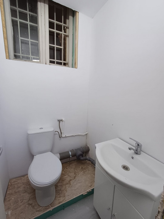 Decebal, Alba Iulia, Spatiu Comercial / de birouri renovat P+1 , curte — fotografie 8