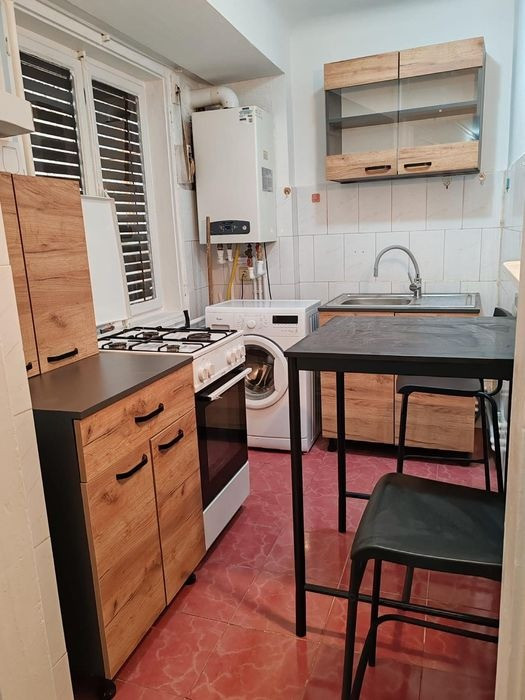 Eminescu , Romana | 2 Camere | Centrala Proprie | Metrou 12min — fotografie 4