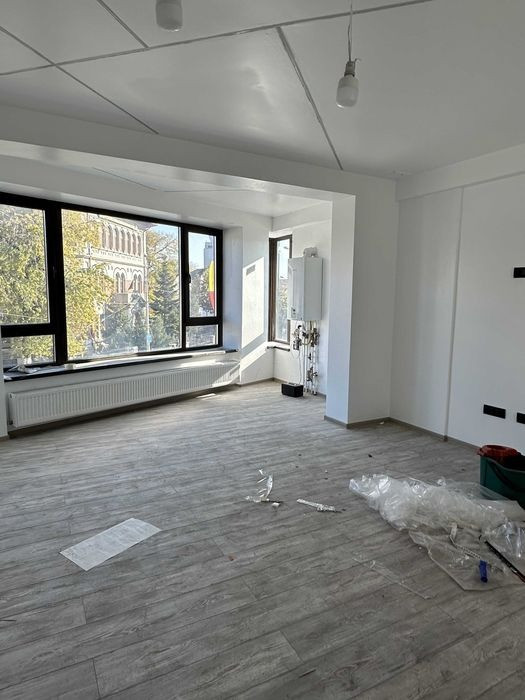 Spatiu Comercial Dacia  — fotografie 2