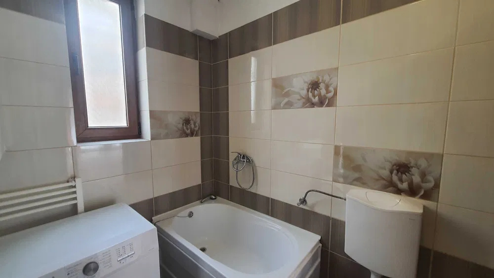 Casa | 4 camere | 140mp | 2 băi | loc de parcare  — fotografie 4
