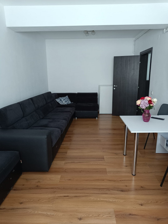 3 camere | Decomandat | Centrala proprie | Zona 9 Mai — fotografie 2