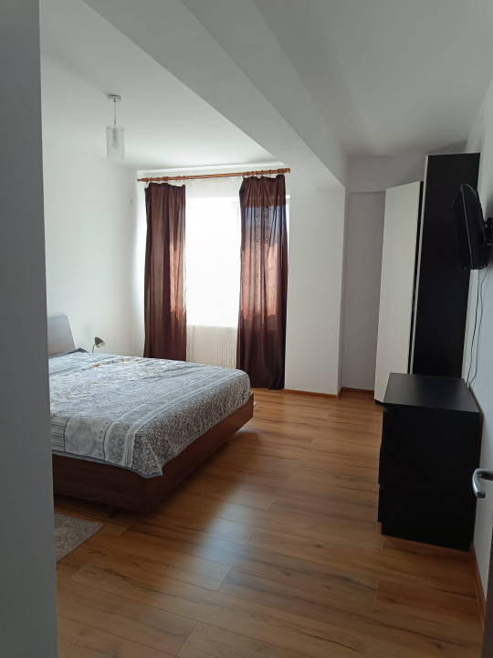 3 camere | Decomandat | Centrala proprie | Zona 9 Mai — fotografie 5