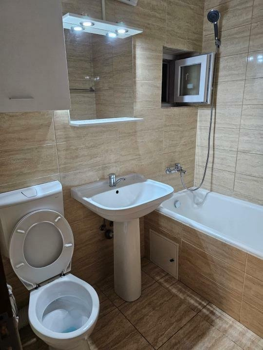 Mosilor | 3 Camere |  Decomandat | Balcon | Prox. Metrou |  — fotografie 7