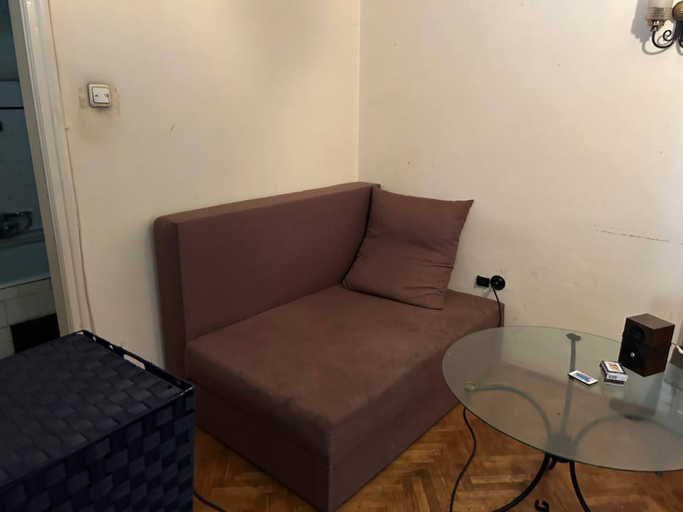  Apartament pentru Muncitori 3 Camere Gara de Nord Bucuresti — fotografie 2