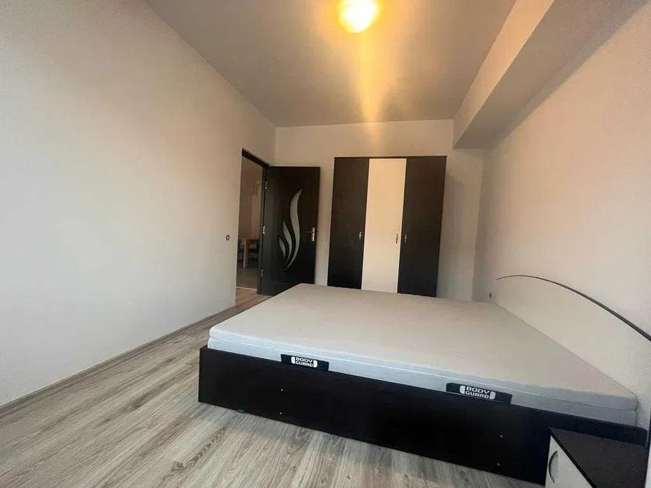 Apartament de inchiriat | 3 camere | 72mp | loc de parcare — fotografie 2