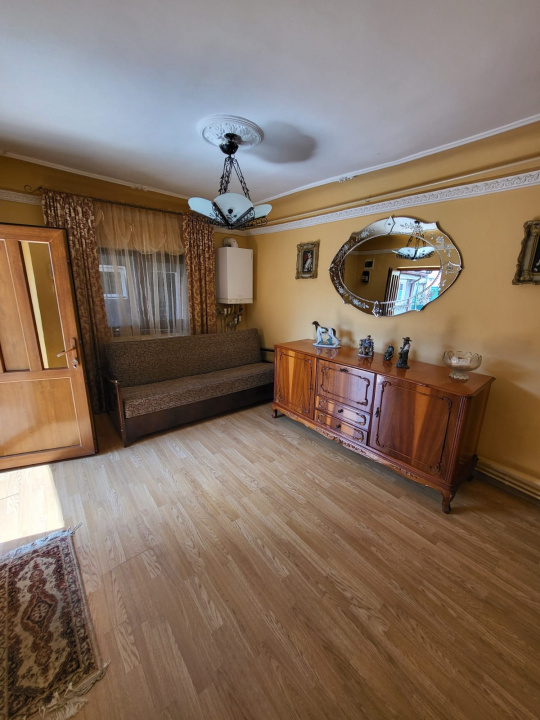 Casa batraneasca de renovat cu teren 177 MP Deschidere 13 in KM-4 — fotografie 8