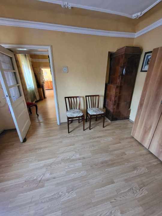 Casa batraneasca de renovat cu teren 177 MP Deschidere 13 in KM-4 — fotografie 10