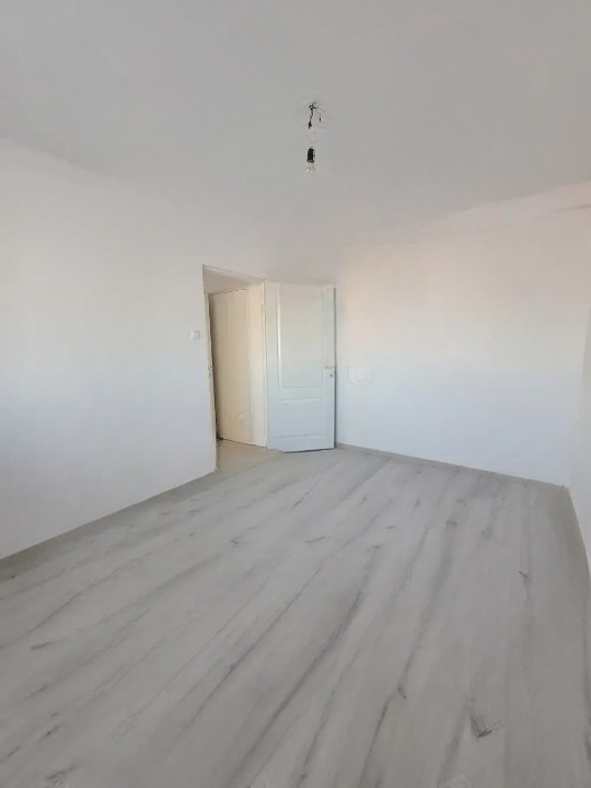 Apusului | 2 Camere | Renovat Complet | 9/10 Etaj tehnic | Prox. Metrou |  — fotografie 3