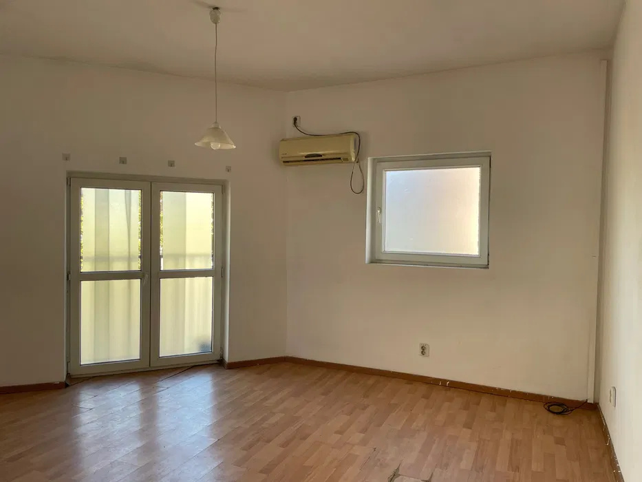 Spatiu Comercial / Birouri Marasesti Mansarda 30 Mp  — fotografie 3