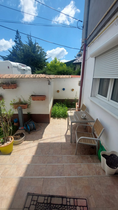 Apartament 3 camere | Zona Postei-Bucov | Curte proprie | Garaj — fotografie 2