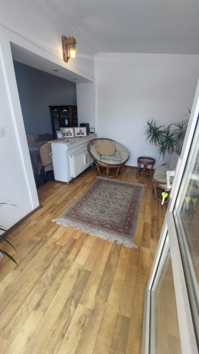 Apartament 3 camere | Zona Postei-Bucov | Curte proprie | Garaj — fotografie 5