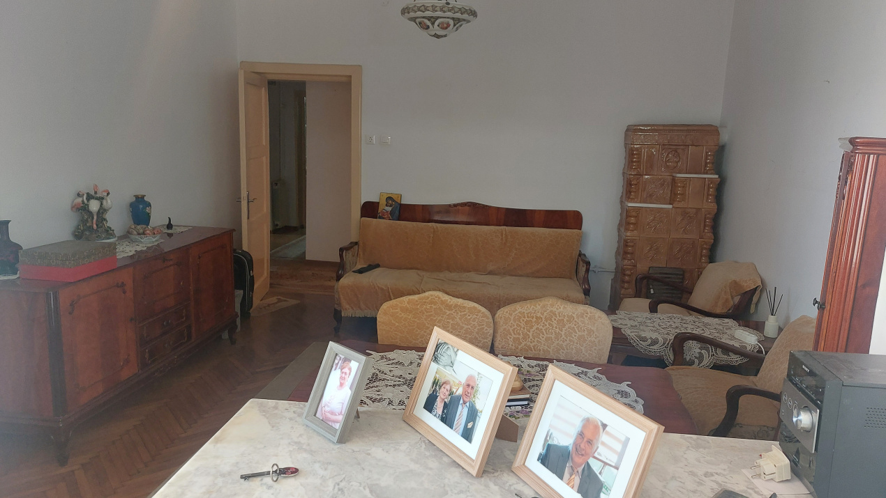 Apartament 3 camere | Zona Postei-Bucov | Curte proprie | Garaj — fotografie 6