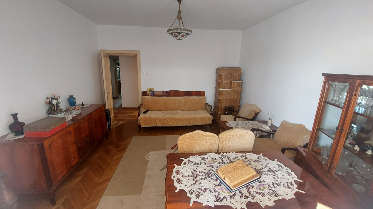 Apartament 3 camere | Zona Postei-Bucov | Curte proprie | Garaj — fotografie 7
