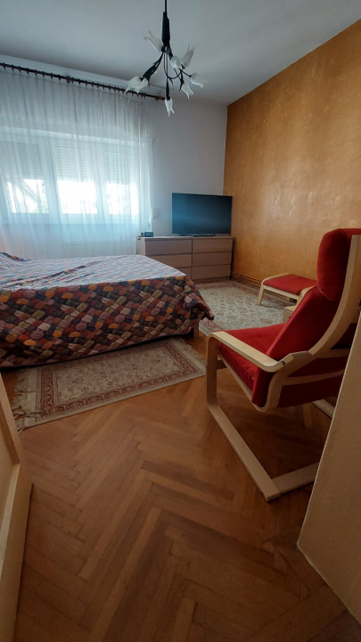 Apartament 3 camere | Zona Postei-Bucov | Curte proprie | Garaj — fotografie 8