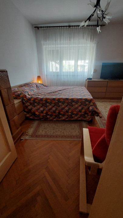 Apartament 3 camere | Zona Postei-Bucov | Curte proprie | Garaj — fotografie 9