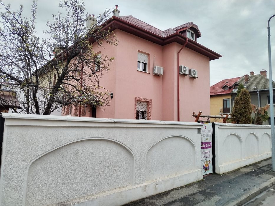 Vila  Camere Parcul Circului Bucuresti — fotografie 3