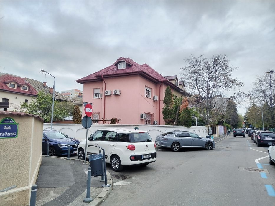 Vila  Camere Parcul Circului Bucuresti — fotografie 4
