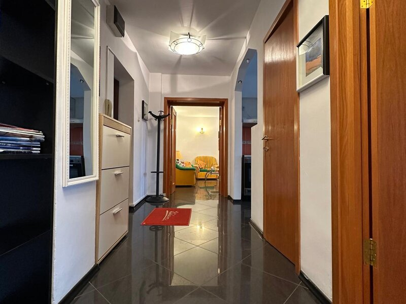2 Camere | Titulescu-Piata Victoriei | Metrou | Bucuresti — fotografie 3