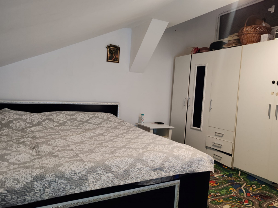  Apartament 3 Camere Ozana Mansarda Centrala Proprie  — fotografie 11
