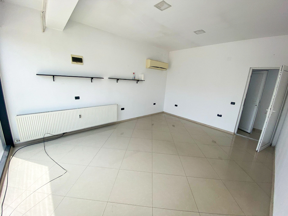Spatiu Comercial 58 mp Et. 1 cu vitrina si vad in Inel II — fotografie 5