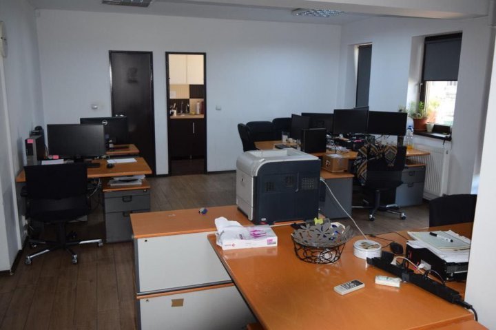 Vila / Cladire de Birouri | Basarab, Banu Manta | 650mp , 12 camere — fotografie 13