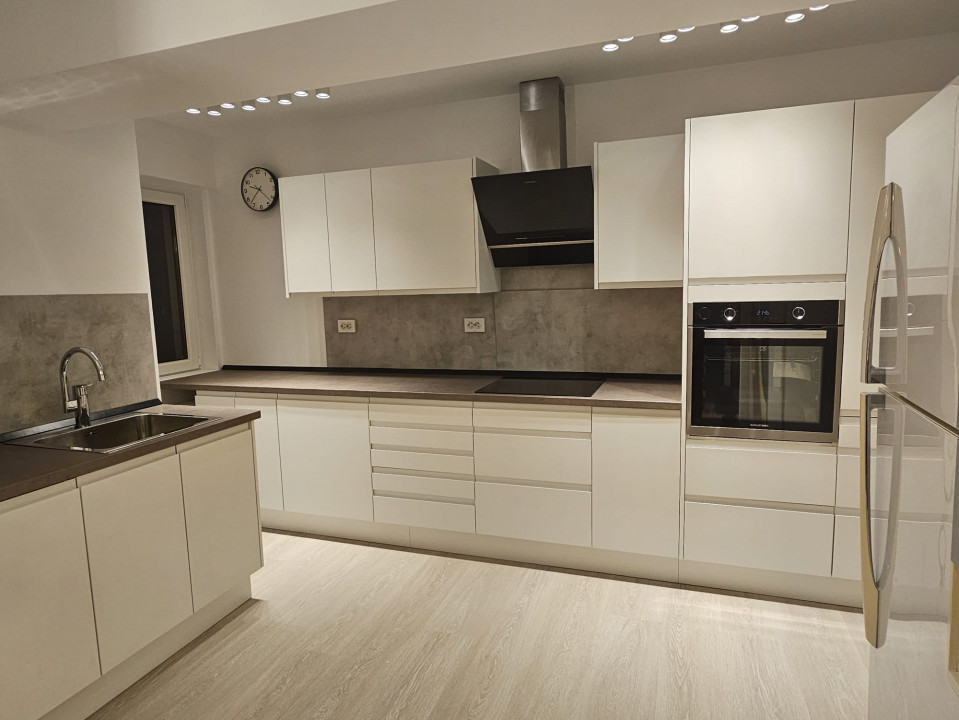  Apartament 4 Camere Alba Iulia Bucuresti — fotografie 11