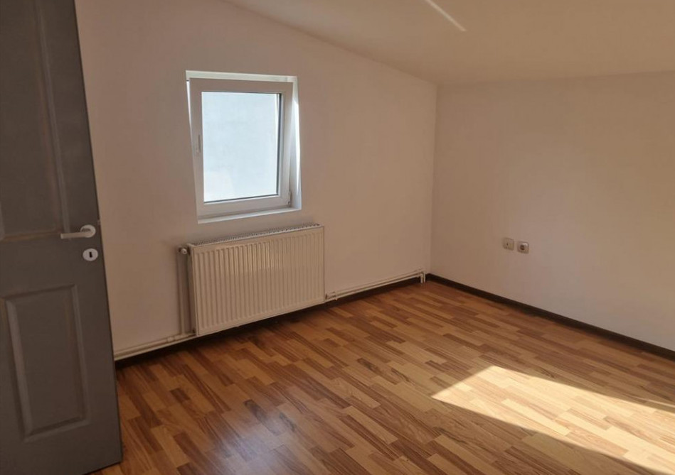 Giulestii | Casa | 4 Camere | Centrala Proprie | Nemobilat — fotografie 2