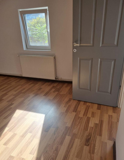 Giulestii | Casa | 4 Camere | Centrala Proprie | Nemobilat — fotografie 3