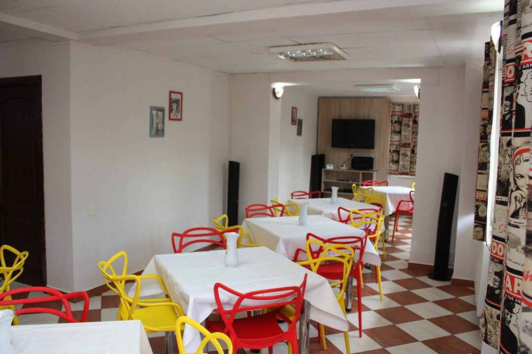 Pensiune | Sinaia- Zona Cumpatu | 14 Camere — fotografie 10