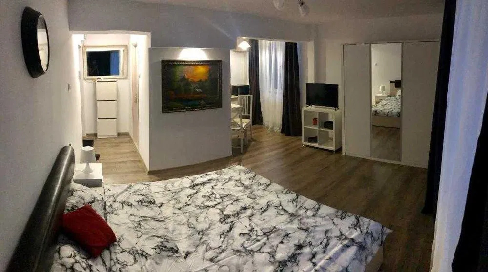 Garsonieră /English Parc/AC — fotografie 2