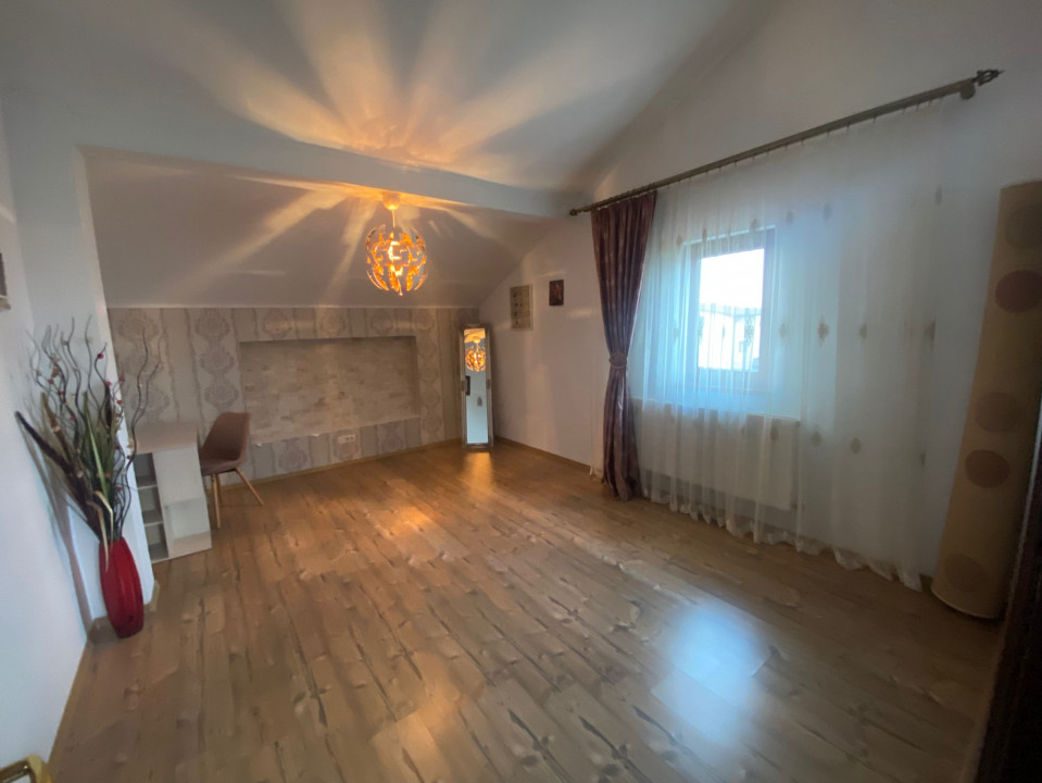 Dobroesti | Vila 8 Camere | P+1+M+P | TEREN 360 Mp | Constructie 2008 — fotografie 22