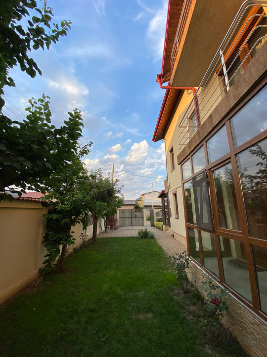 Dobroesti | Vila 8 Camere | P+1+M+P | TEREN 360 Mp | Constructie 2008 — fotografie 6