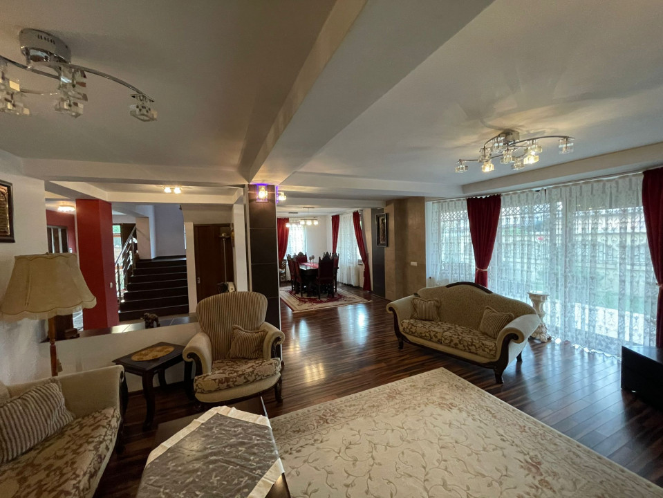 Dobroesti | Vila 8 Camere | P+1+M+P | TEREN 360 Mp | Constructie 2008 — fotografie 12