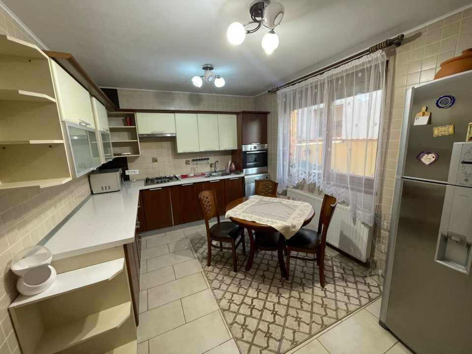 Dobroesti | Vila 8 Camere | P+1+M+P | TEREN 360 Mp | Constructie 2008 — fotografie 36