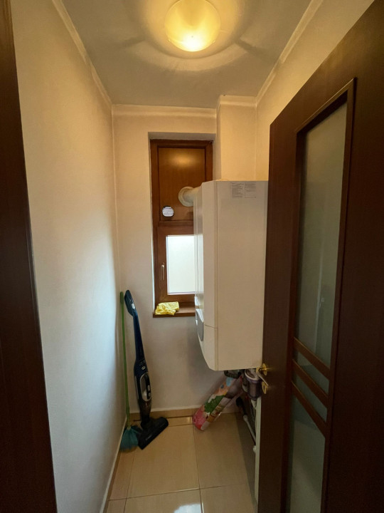 Dobroesti | Vila 8 Camere | P+1+M+P | TEREN 360 Mp | Constructie 2008 — fotografie 39