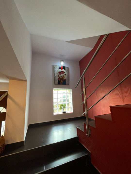 Dobroesti | Vila 8 Camere | P+1+M+P | TEREN 360 Mp | Constructie 2008 — fotografie 40