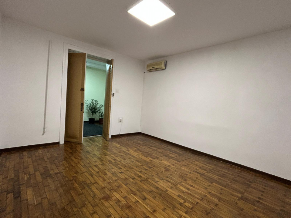  Apartament 5 Camere P-ta Alba Iulia Bucuresti — fotografie 2