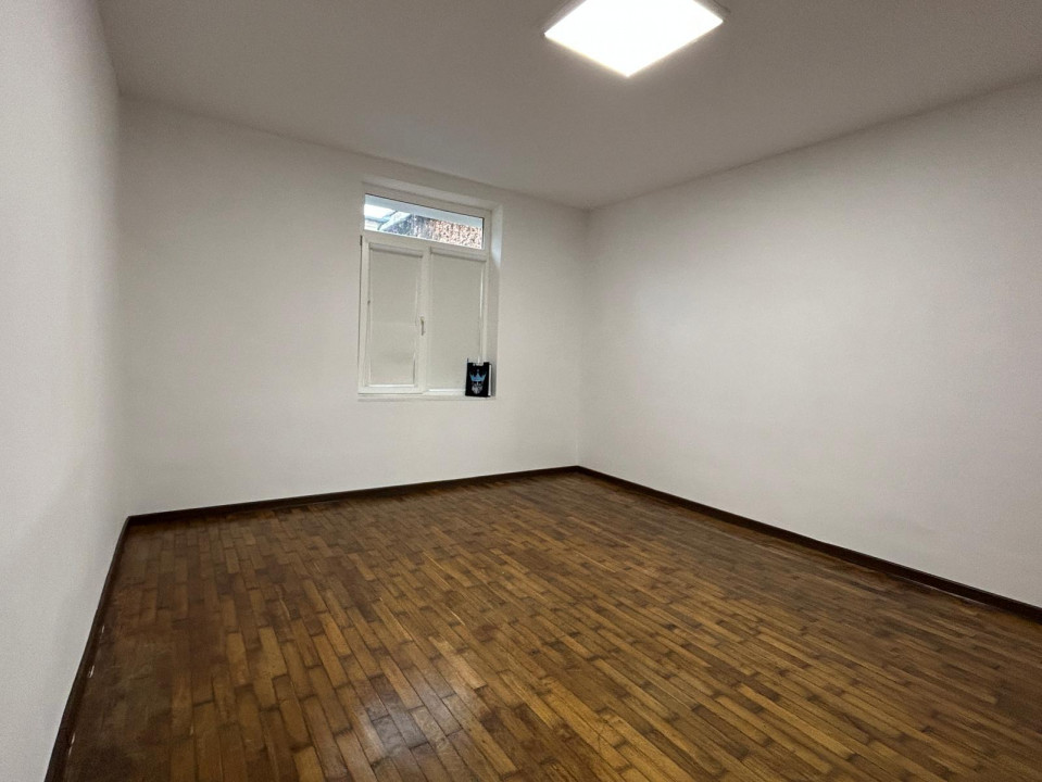  Apartament 5 Camere P-ta Alba Iulia Bucuresti — fotografie 4