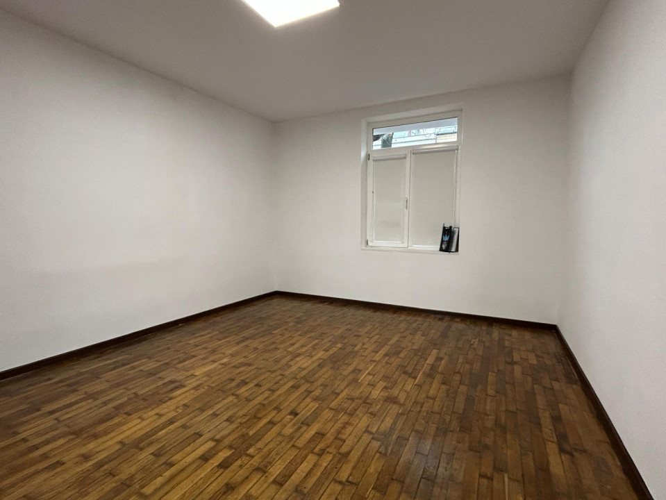  Apartament 5 Camere P-ta Alba Iulia Bucuresti — fotografie 5