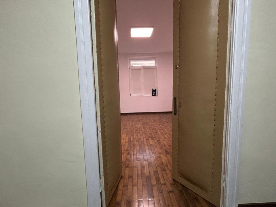  Apartament 5 Camere P-ta Alba Iulia Bucuresti — fotografie 12