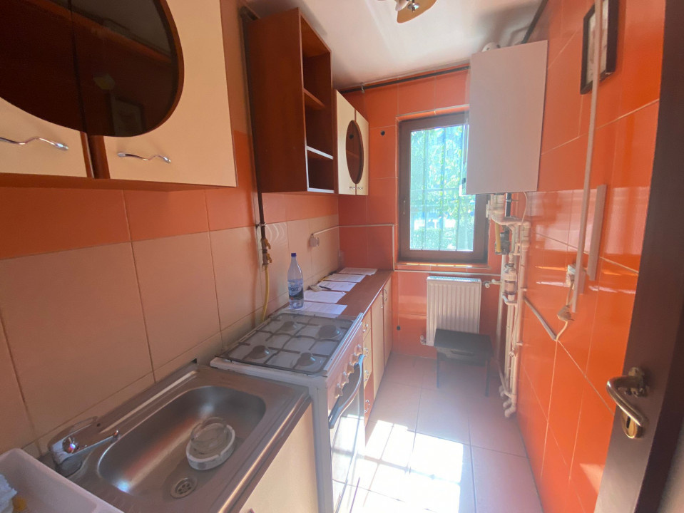 Spatiu Comercial 2 Camere 40 MP cu intrare stradala la Brotacei — fotografie 7