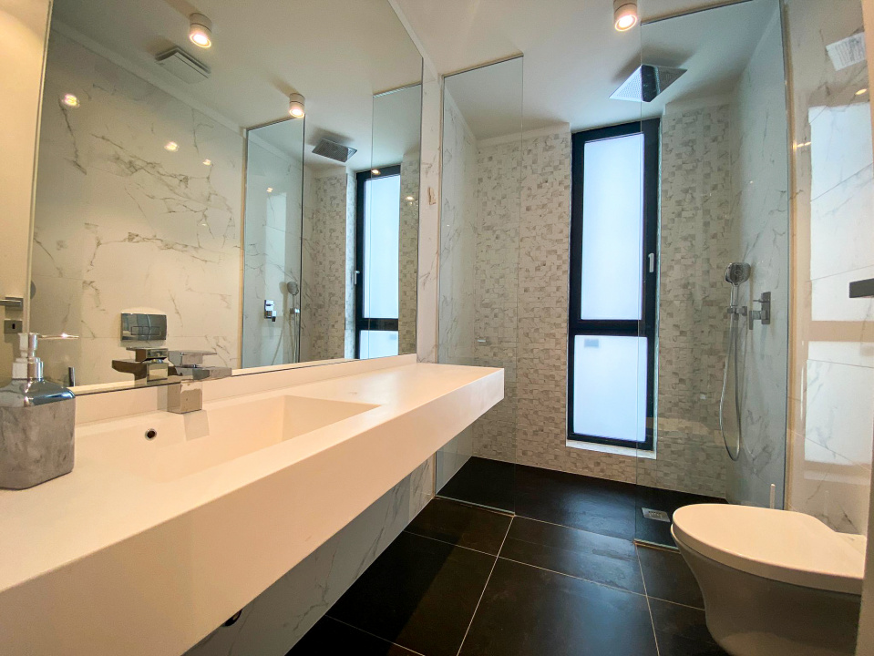 2 Camere de lux 63 MP cu 2 Bai si balcon in One Mamaia Nord — fotografie 5
