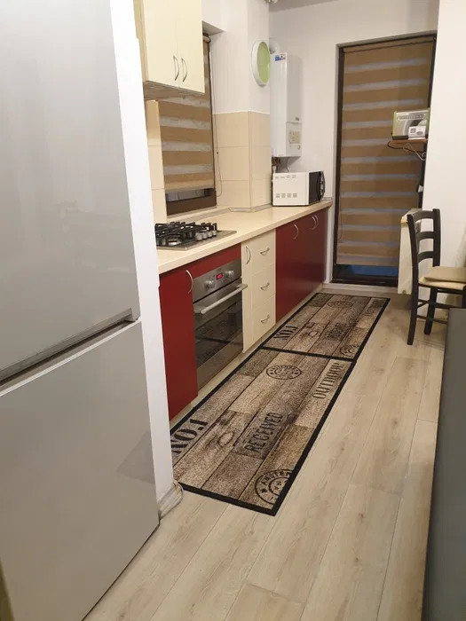 3 Camere de inchiriat cu balcon si parcare in zona Tomis Plus — fotografie 7