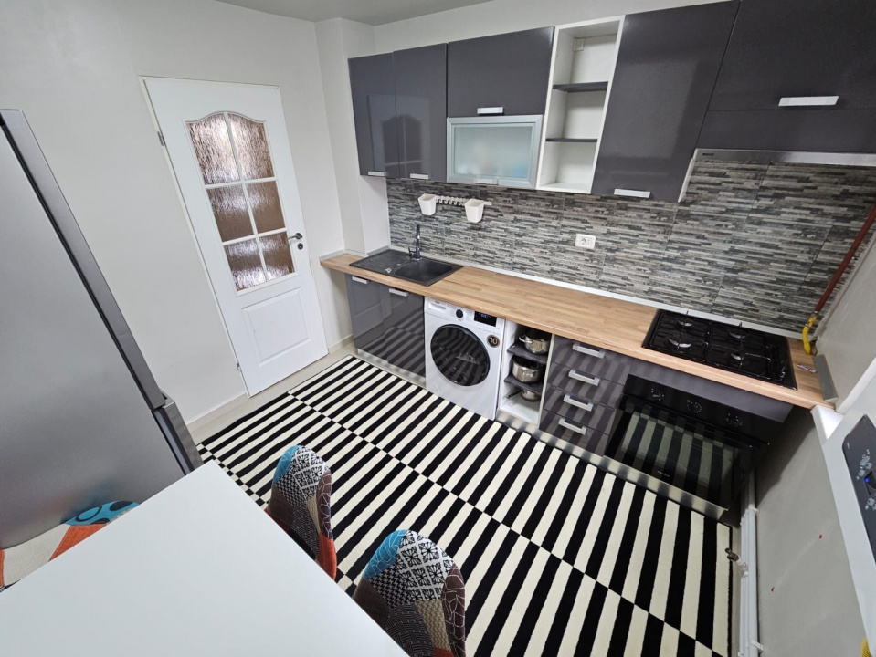 3 Camere Modern cu balcon si parcare in zona Casa de Cultura - Balada — fotografie 2
