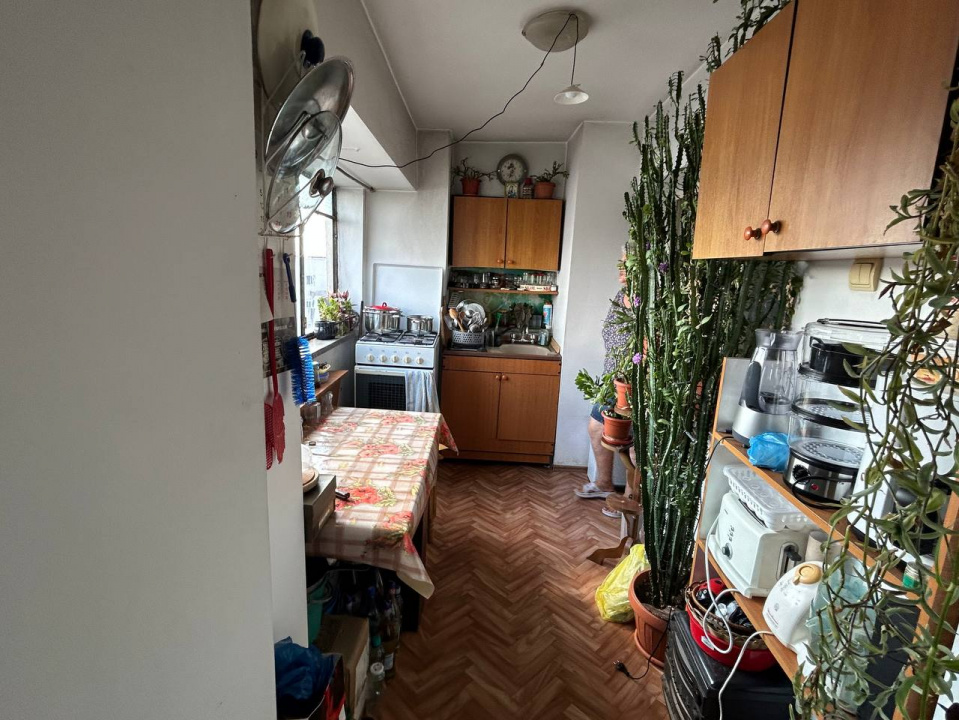 Garsoniera Virtutii Bucuresti — fotografie 7