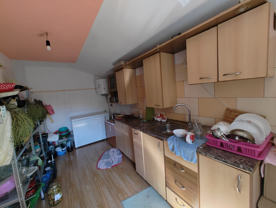 Casa  4 Camere Frumusani COMISION 0 — fotografie 18