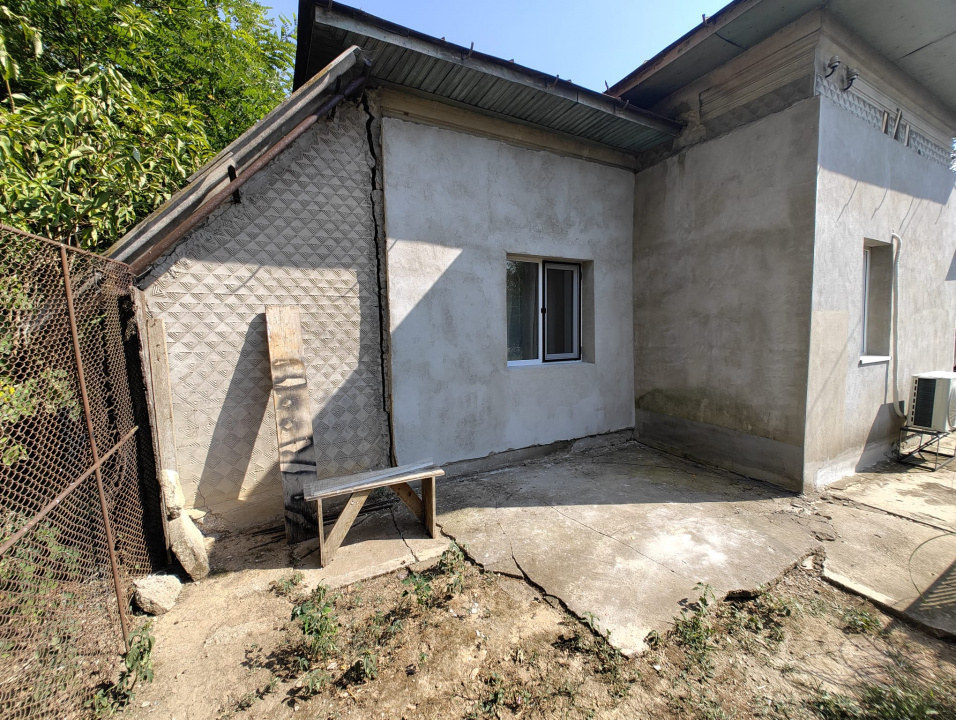 Casa  4 Camere Frumusani COMISION 0 — fotografie 7