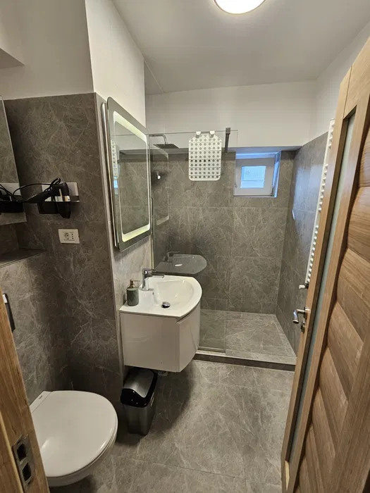 4 Camere 2 Bai Renovat Modern cu balcon in zona Victoria - Emag — fotografie 7